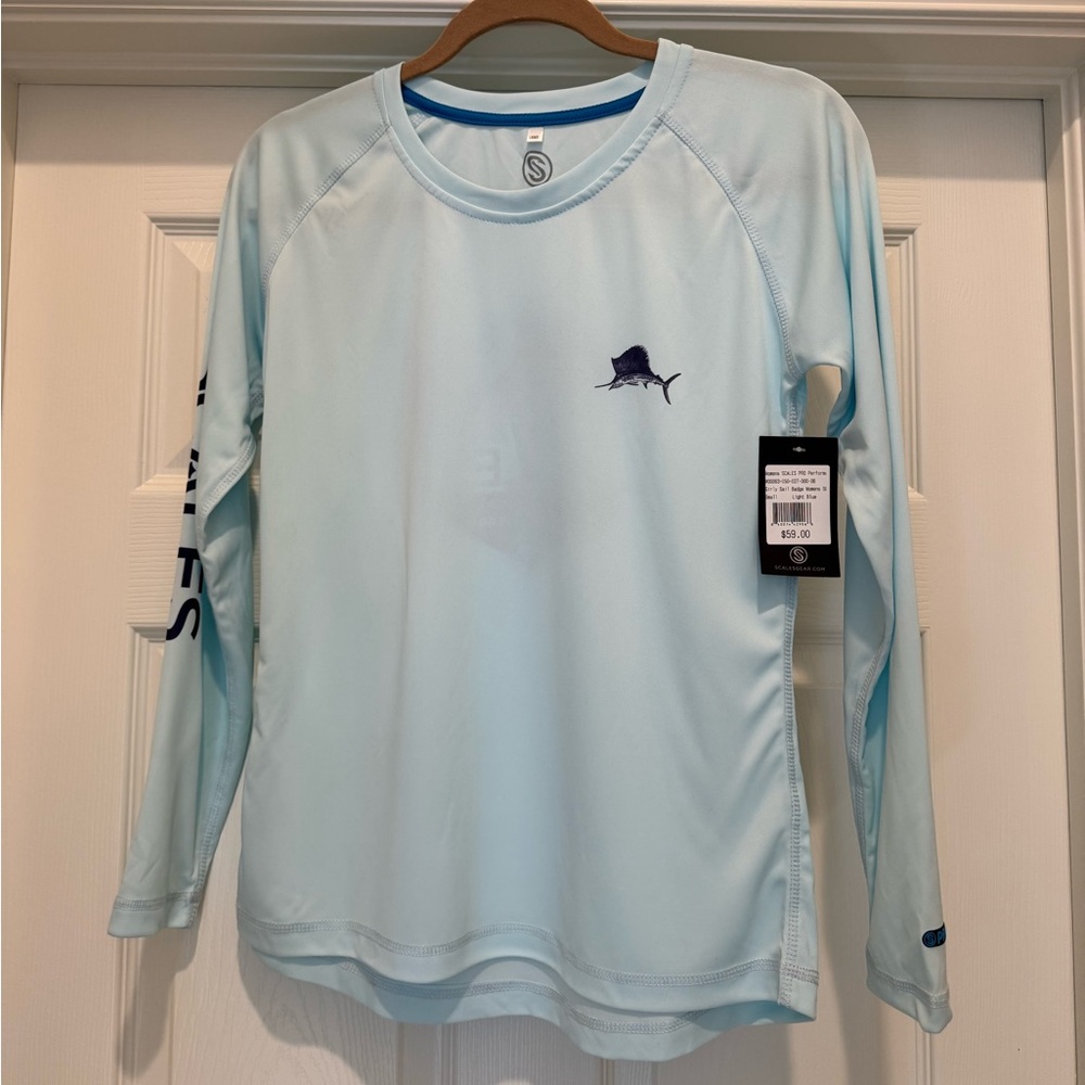 SPF 50 Scales Pro Performance women’s size small top